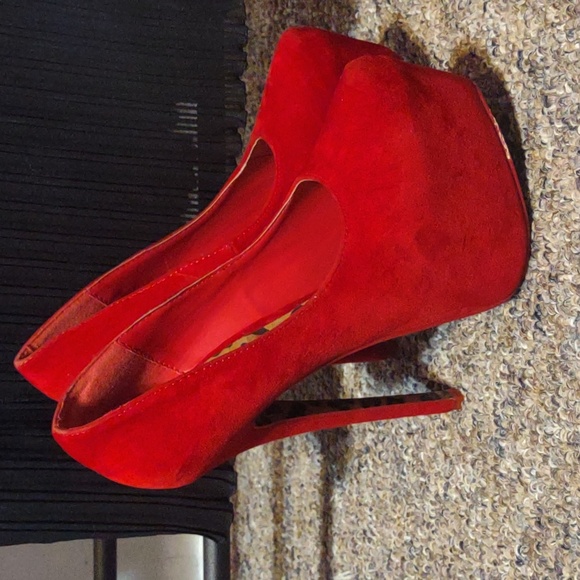 Alba Suede Platform Heel 👠 - Picture 2 of 4